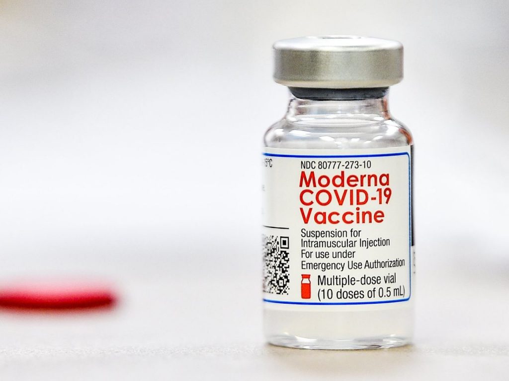Foreign Substances Natagpuan sa Moderna Vaccine