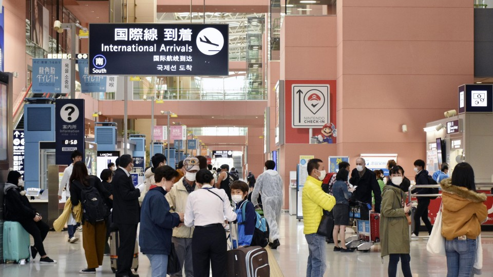 Japan, Magpapatupad ng Pagbabawal sa mga New Foreign Arrivals