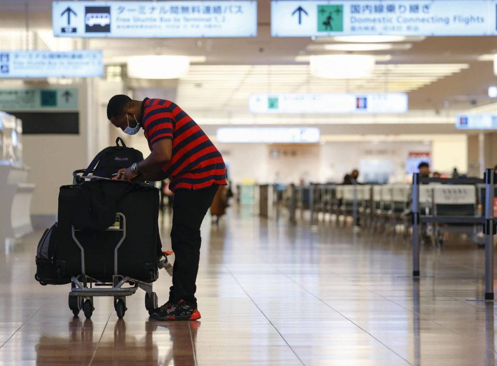 Japan, Paiiklin ng 3 Araw ang COVID Quarantine para sa mga Business Traveler Simula Nov. 8