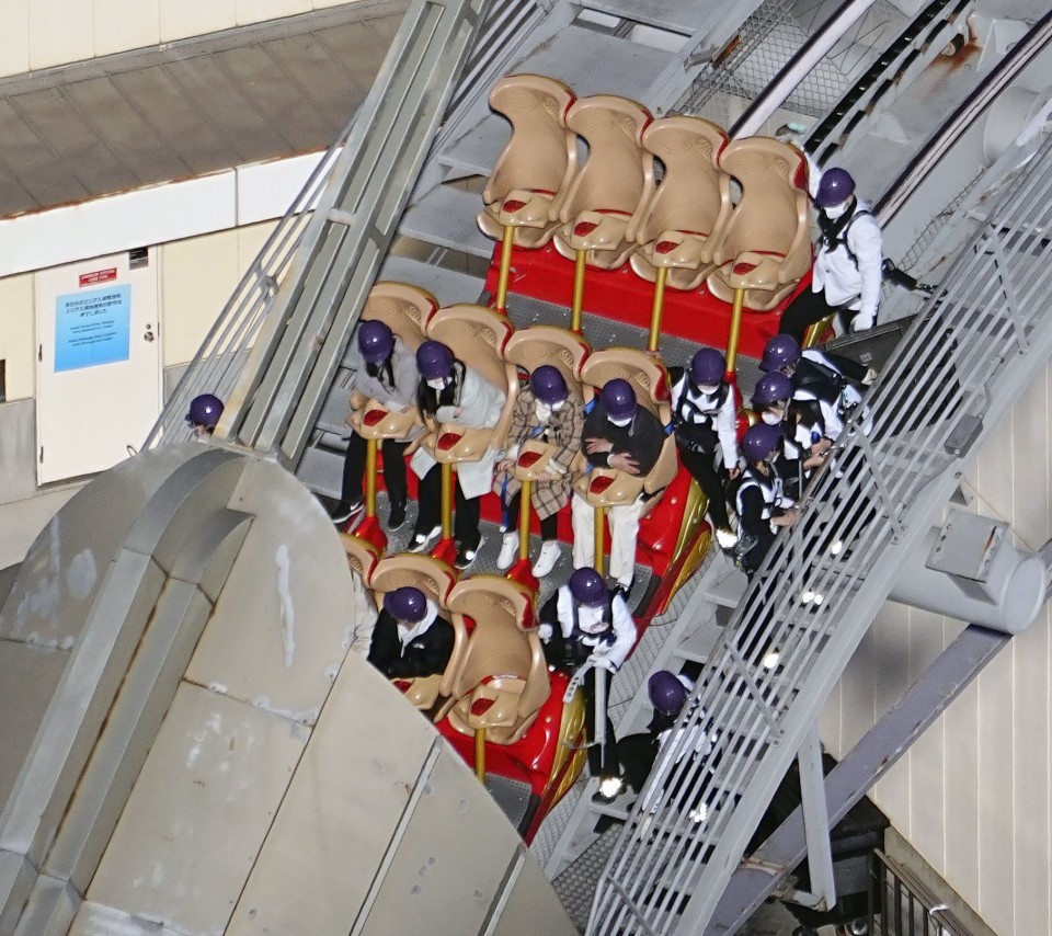 30 Katao, Pansamantalang Na-Stranded sa Isang Roller Coaster sa Isang Theme Park sa Osaka, at Walang Naiulat na Nasaktan