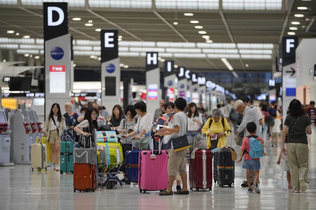 Japan, Pinagaan ang Travel Advisory para sa 34 na Bansa, Kabilang ang China, S Korea