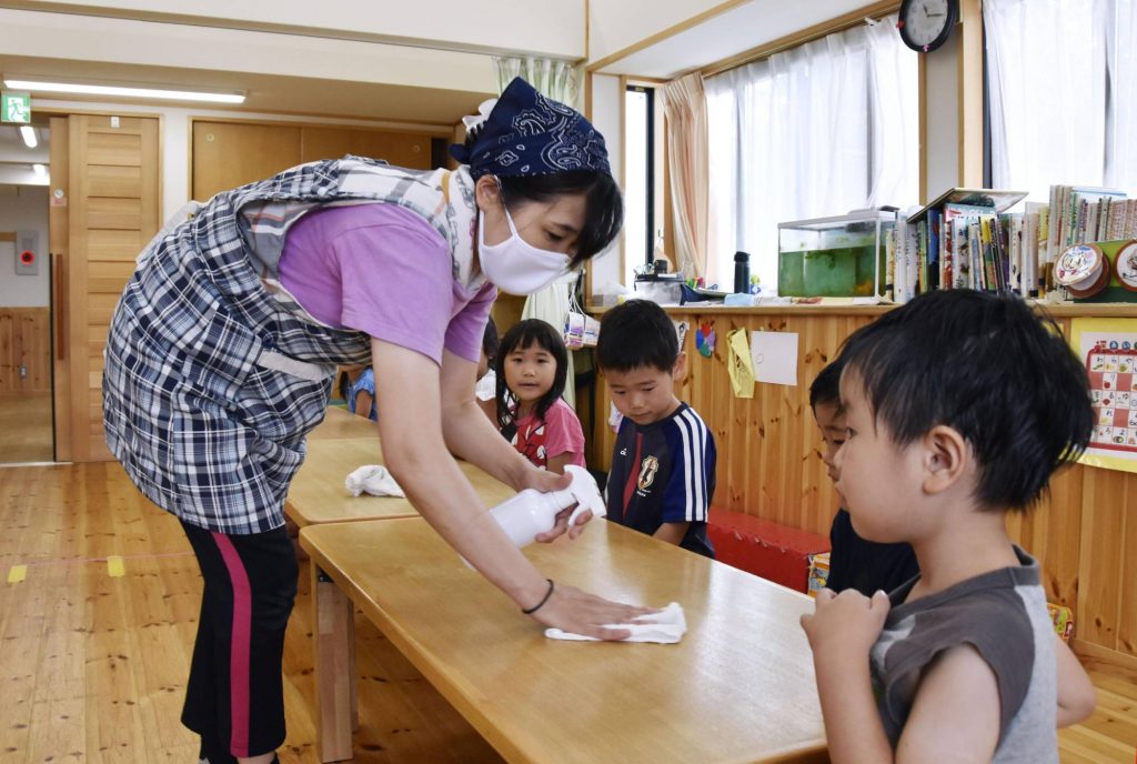 Japan, Tinitingnan ang Increasing Subsidy para sa mga Nursery na Kumukuha ng mas Maraming Guro